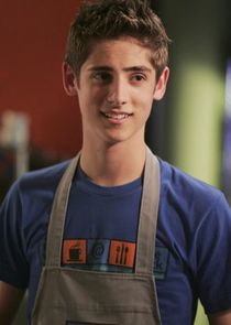 Jean-Luc Bilodeau
as Josh Trager