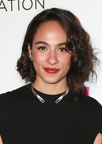 Aurora Perrineau
as Riddy