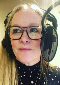 Larissa Murray
as Shani