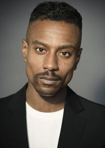 Michael Obiora
as Valentin