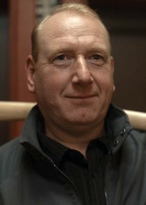 Adrian Scarborough
as Raymond