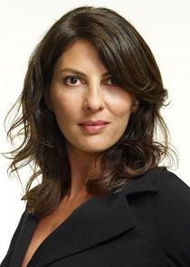 Gina Bellman
as Sophie Devereaux