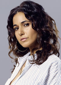 Emmanuelle Chriqui
as Gina