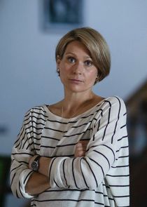 Sian Brooke
as Claire McCall