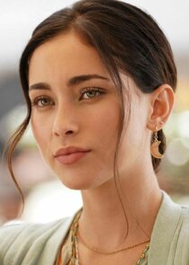 Priscilla Quintana
as Isabella Tavez