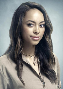 Amber Stevens West
as Annie Carver