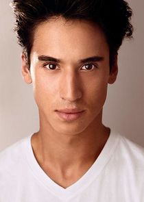 Michael Hsu Rosen
as Ben