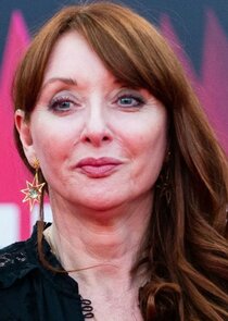 Elizabeth Berrington
as DS Clare Conway