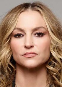 Drea de Matteo
as Detective Tess Nazario