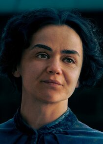 Hayley Squires
as Sara Gargery