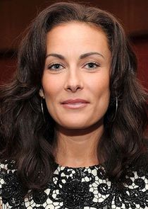 Laura Benanti
as Katherine 