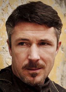 Aidan Gillen
as Petyr 