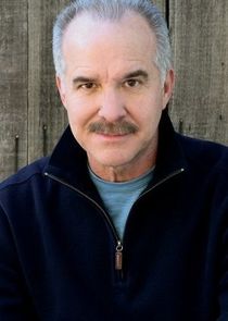 Emiliano Díez
as Vic