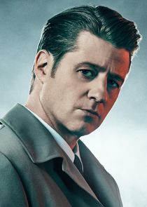 Ben McKenzie
as James Gordon