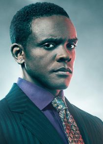 Chris Chalk
as Lucius Fox