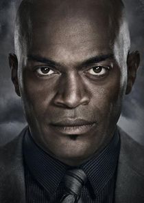 Andrew Stewart-Jones
as Crispus Allen