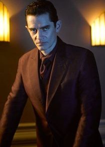 James Frain
as Theo Galavan