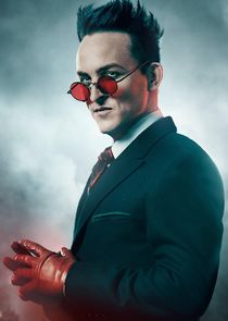 Robin Lord Taylor
as Oswald 