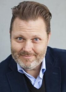 Steve Mallory
as Frisbee