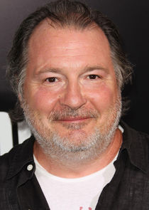 Kevin Dunn
as Gene Thompson