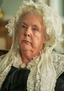 Stephanie Cole
as Caroline Walker