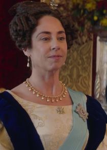 Sofie Gråbøl
as Queen Marie