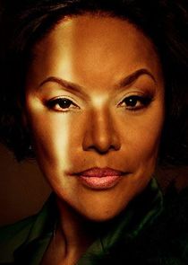 Lynn Whitfield
as Lady Mae Greenleaf