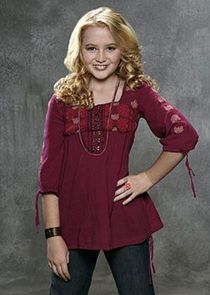 Laura Marano
as Louise Brooks