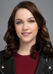 Violett Beane
as Cara Bloom