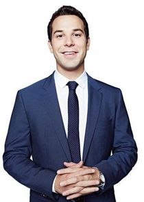Skylar Astin
as Brody Moyer