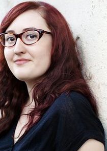 Emily Heller
as Lindsay