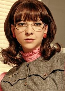 Erin Darke
as Cindy Reston