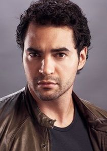 Ramón Rodríguez
as Ryan Lopez