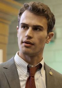 Theo James
as Walter William Clark Jr.