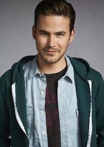 Zach Cregger
as Nick Thayer