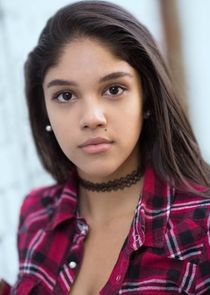 Bianca Nugara
as Maria Villanueva