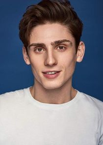 Matthew Finlan
as Kyle Swift