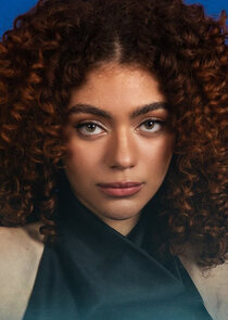 Ksenia Daniela Kharlamova
as Svetlana Vetrova