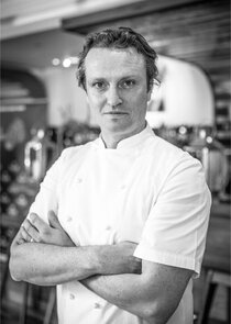 Jocky Petrie
as Sous-chef