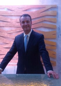 Marino Monferrato
as Maître d'