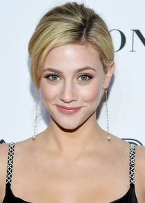 Lili Reinhart
as Harper