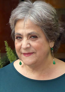 Nunzia Schiano
as Nonna