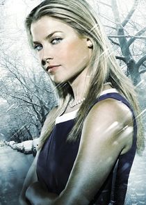 Ali Larter
as Tracy Strauss