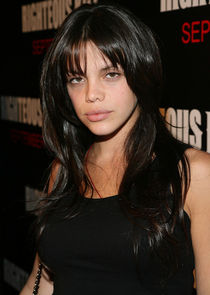 Vanessa Ferlito
as Lorraine Colavito