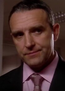 Mark Moraghan
as Owen Davis