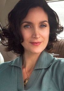 Carrie-Anne Moss
as Katherine O'Connell