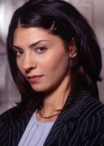 Callie Thorne
as Detective Laura Ballard