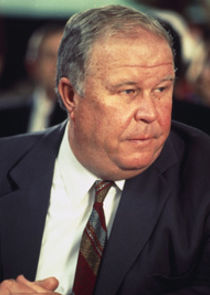 Ned Beatty
as Detective Stanley Bolander