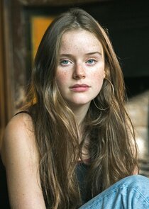 Imogen King
as Melissa De Vere