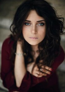 Carolina Gonnelli
as Paola